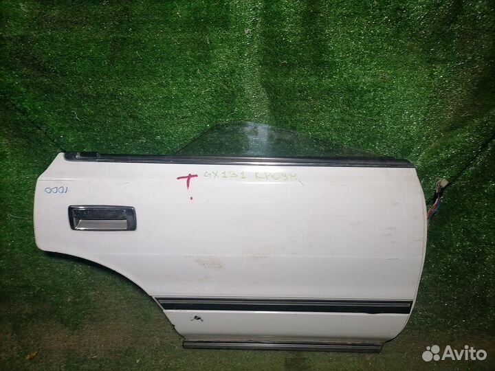 Дверь задняя правая Toyota Crown GS131 Пустая