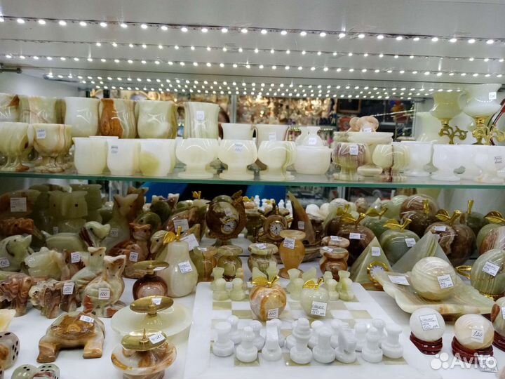 Статуэтка из камня