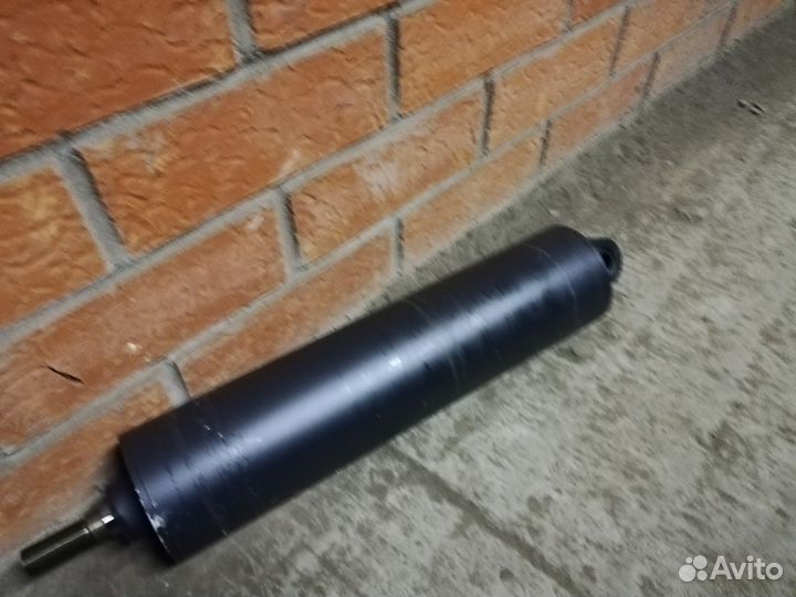 Продаю Главный цилиндр опускания Bucher CityFan