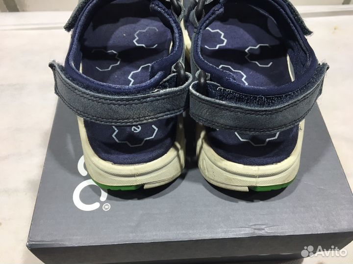 Сандалии ecco 33р