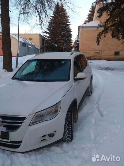 Volkswagen Tiguan 2.0 AT, 2009, 100 000 км