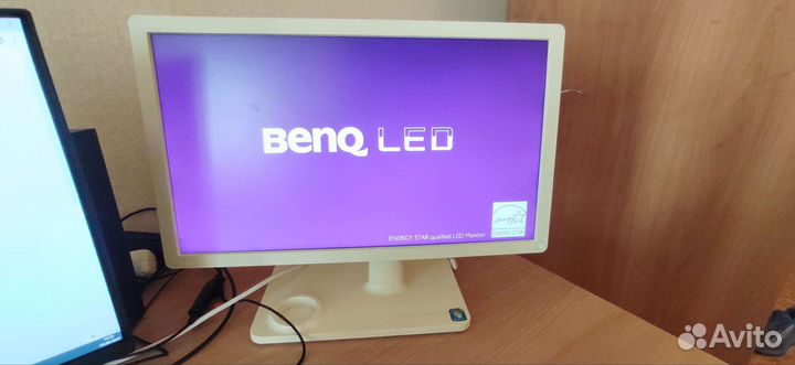 Монитор BenQ 22