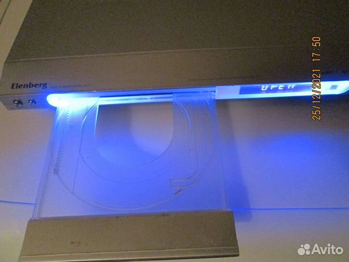 DVD плеер Elenberg