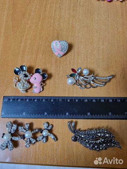 Броши детские и женские