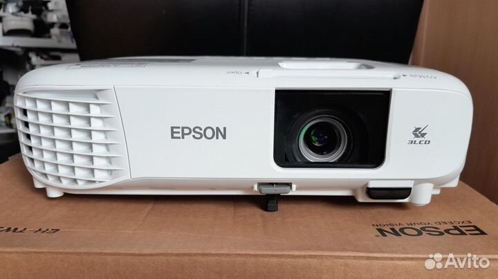 Проектор Epson HC 880 (EH-TW740) 3300Lm 1080p