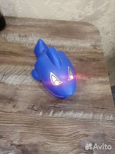 Игрушка акула