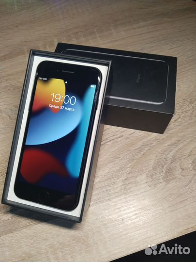 iPhone 7, 32 ГБ