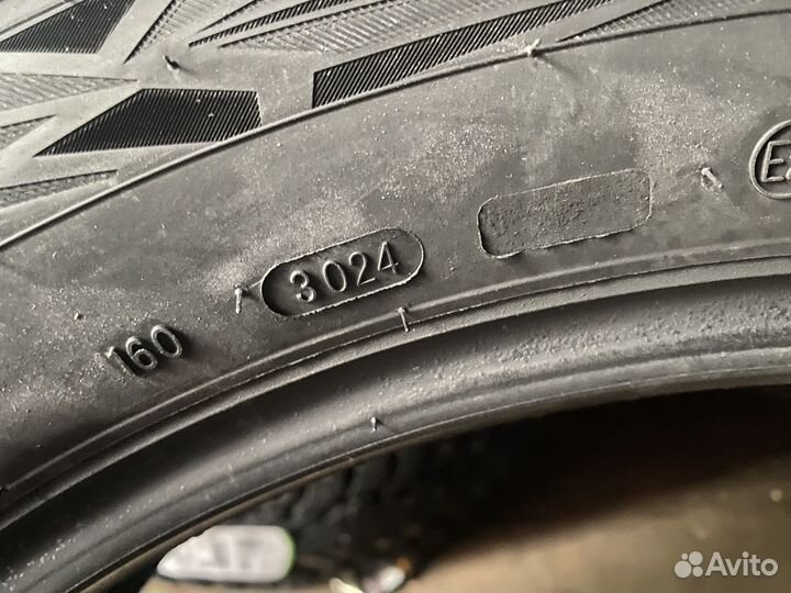 Ikon Tyres Autograph Ice 9 SUV 245/50 R20 105T