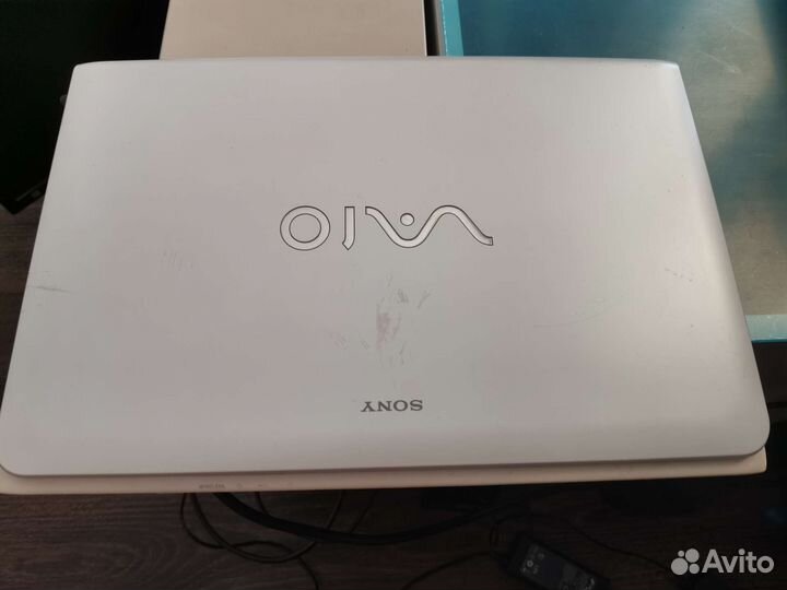 Ноутбук Sony SVE151J11V