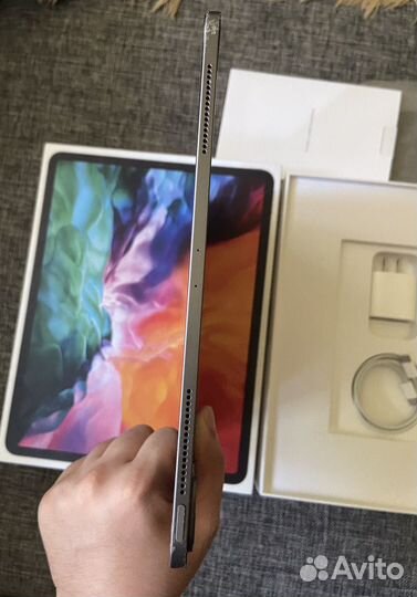 iPad pro 12.9 gen 4 128gb