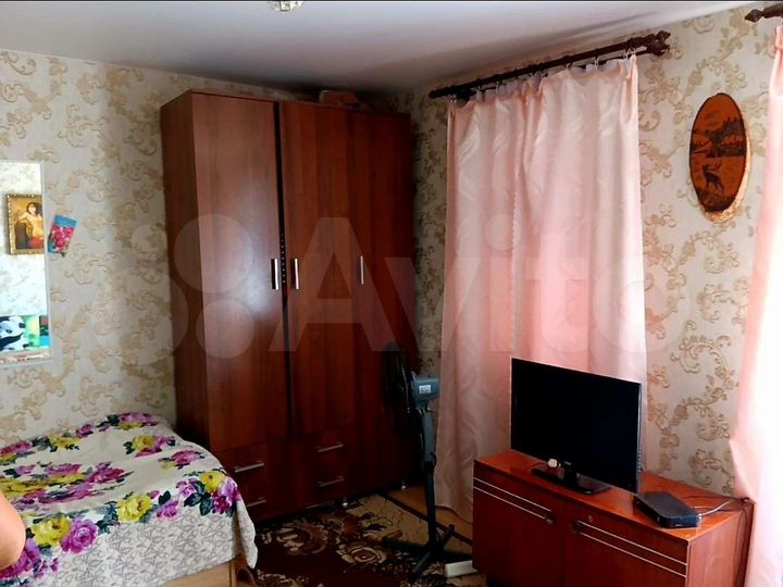 Дом 40 м² на участке 6 сот.