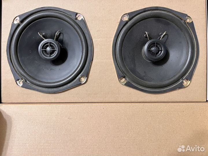 Штатная акустика 16 см и 13 см, колонки в машину