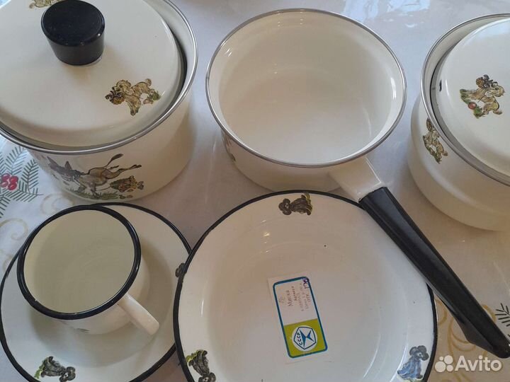 Сервиз столовый эмалированный, детский