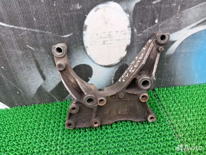 Кронштейн Гура Форд фокус 1