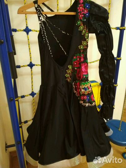 Платье для современных русско-народных танцев