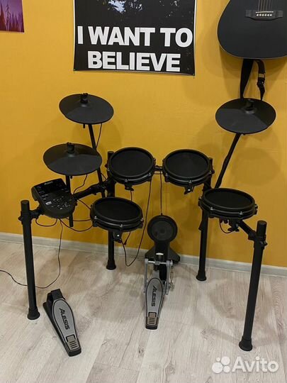 Электронные барабаны Alesis Nitro Mesh Kit