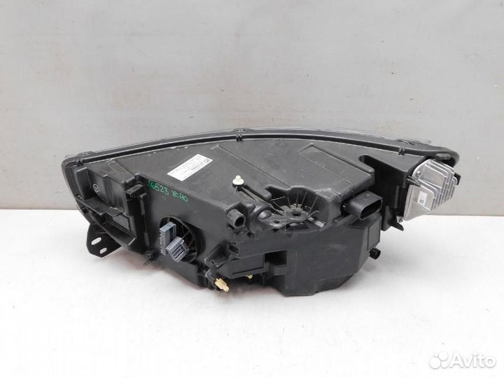 Фара правая Volvo XC40