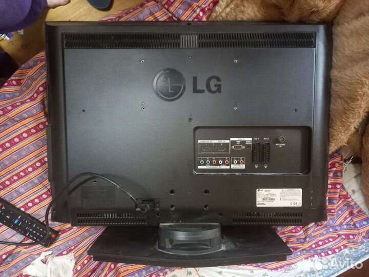 Телевизор LG 26LC51