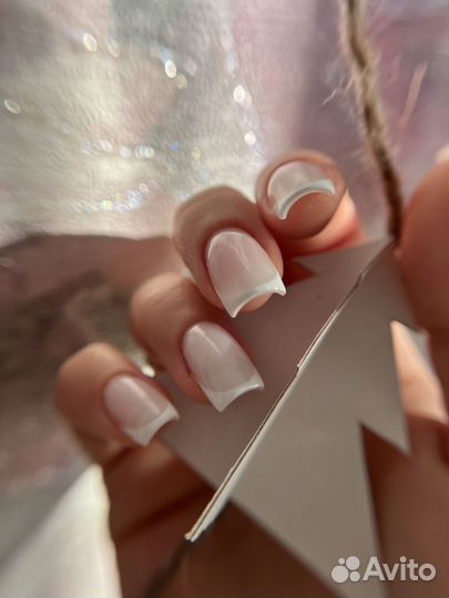 Маникюр и педикюр