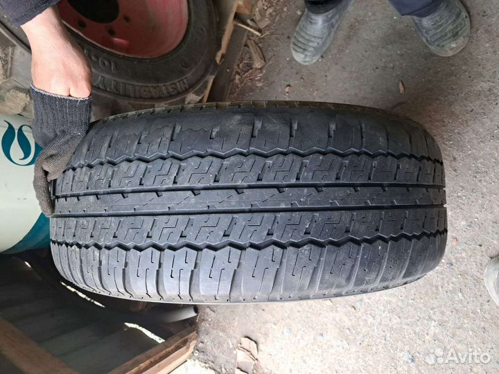 Bridgestone B250 285/60 R18
