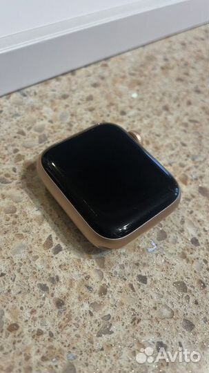 Apple watch SE 40 mm Gold Alu Pink