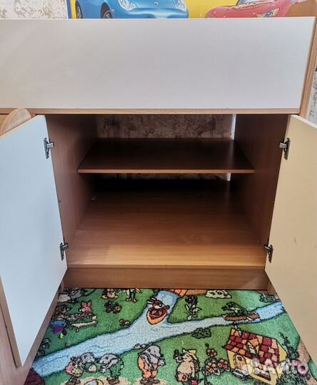 Детская кровать чердак со столом