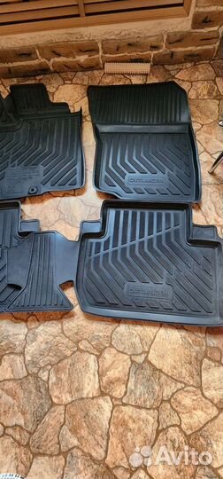 Автомобильные коврики Mitsubishi Outlander