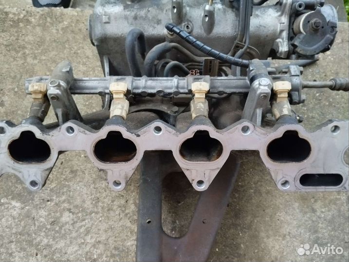 Впускной коллектор Mitsubishi 4G63 Galant EA2A