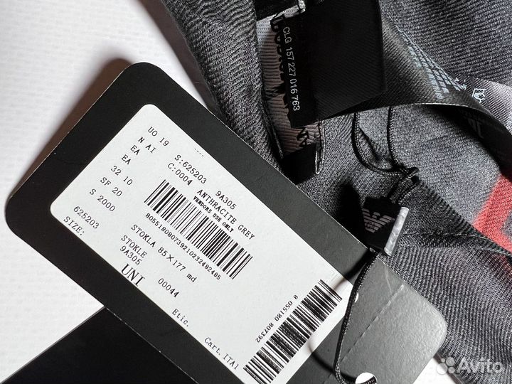 Emporio armani шарф (палантин) оригинал.Италия