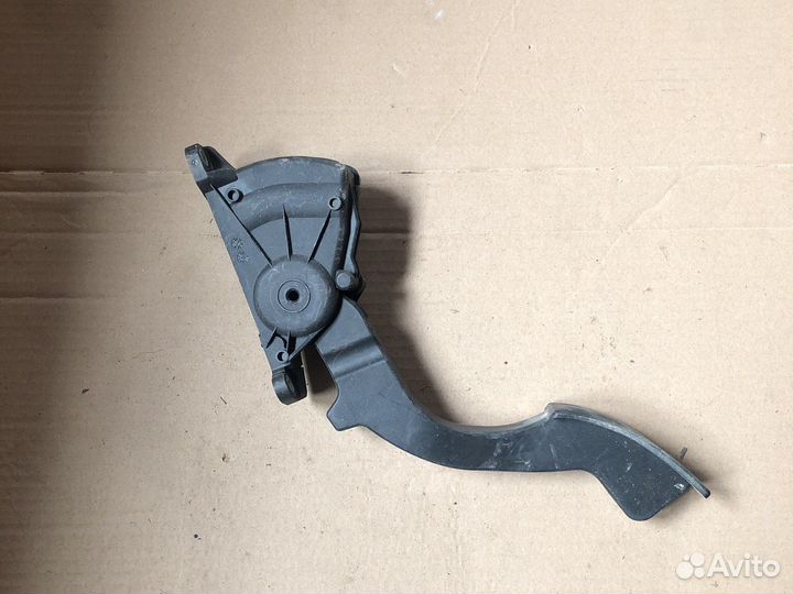 Ford focus 2 педаль газа