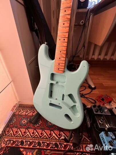 Fender stratocaster, гриф и дека