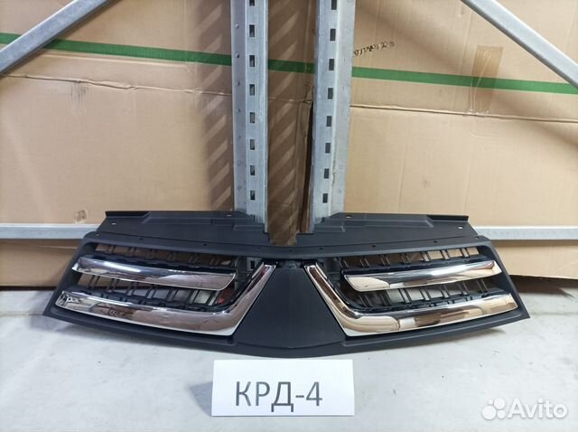 Решетка радиатора Pajero Sport 2 2008-2015