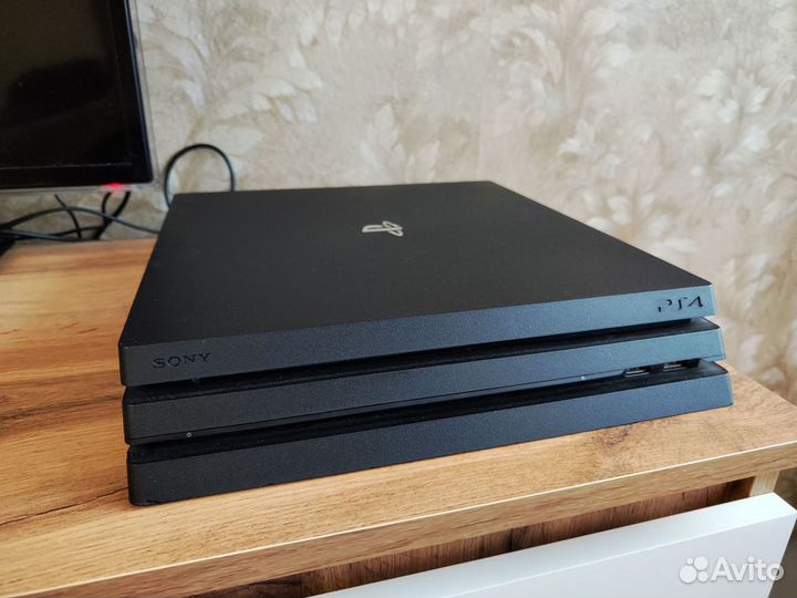 Sony playstation 4 PS4 pro 1tb