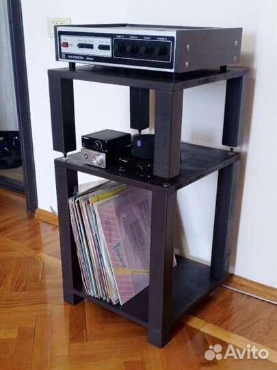 Стойка для винилового проигрывателя/аппаратуры