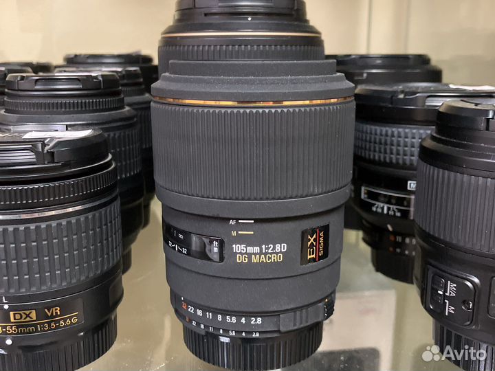 Sigma AF 105mm f/2.8D DG EX Macro for Nikon