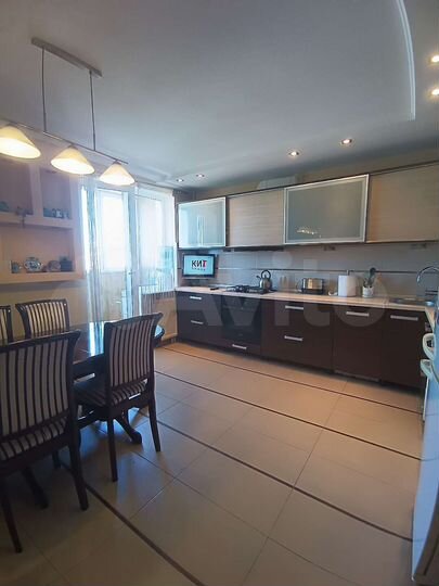 3-к. квартира, 80,8 м², 9/10 эт.