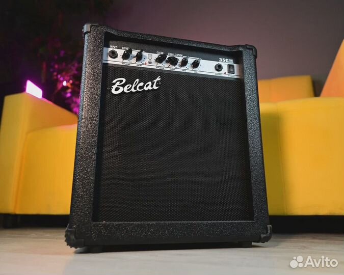 Комбик для электрогитары с проводом