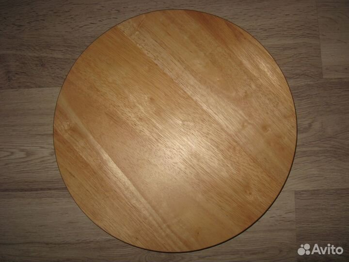 Подставка под торт вращается дерево