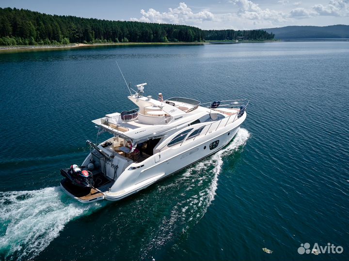 Фрахт яхты Azimut-55