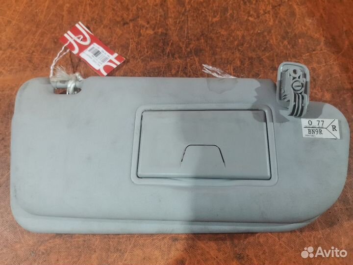 Козырек Mazda Axela BK5P