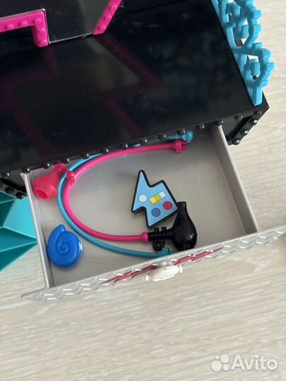 Мебель туалетные столики, для кукол монстр хай