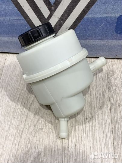 Бачок гидроусилителя гур Renault logan 2