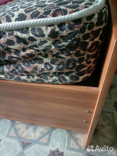 Кровать полуторка с матрасом бу