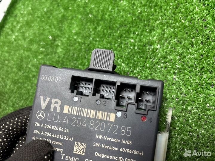 Блок комфорта передний правый Mercedes-Benz C 200