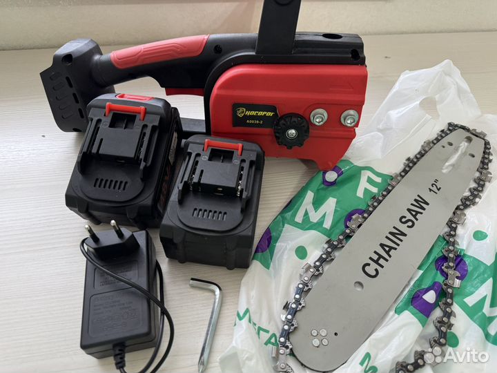 Аккумуляторная цепная пила