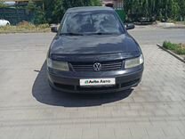 Volkswagen Passat 1.6 MT, 1997, 394 000 км, с пробегом, цена 200 000 руб.