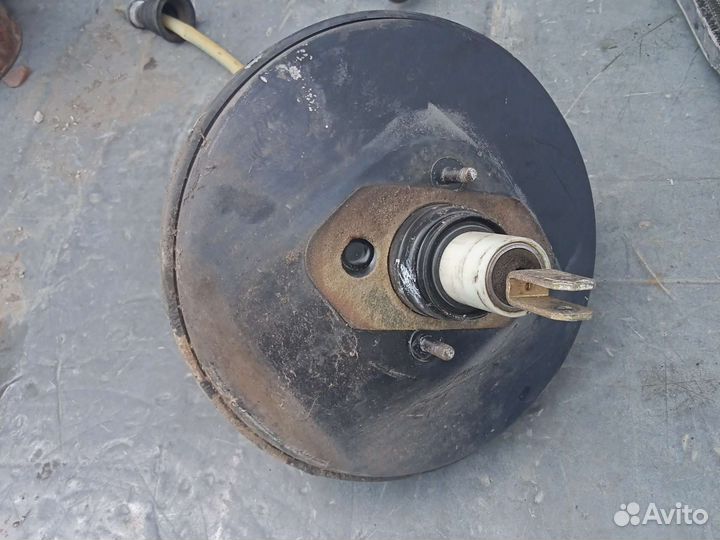 Вакуумный усилитель тормозов Mercedes W124
