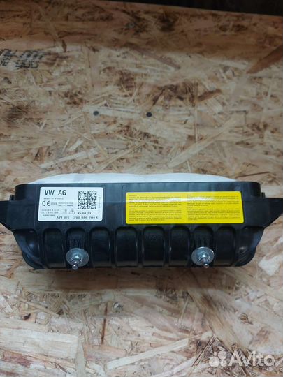 Подушка безопасности пассажира Skoda Superb 3