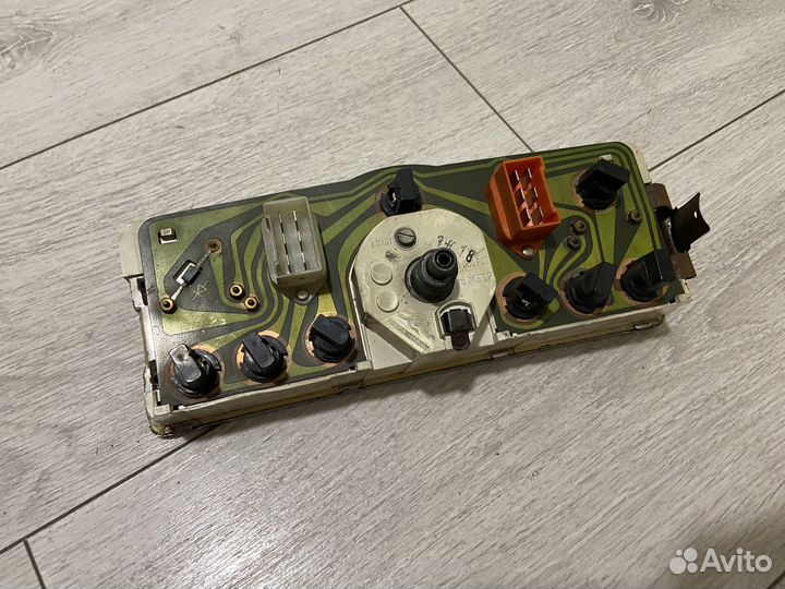 Приборная панель ваз 2101