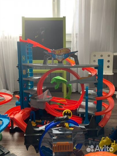 Треки Hotweels с машинками